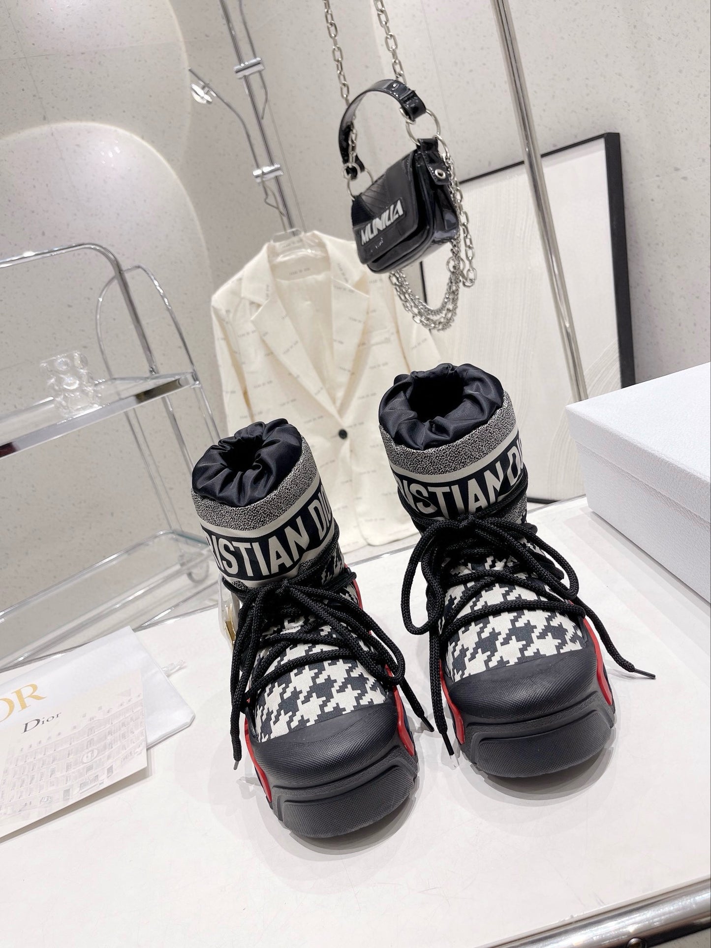 2024-95 Christian Dior premium ski boots