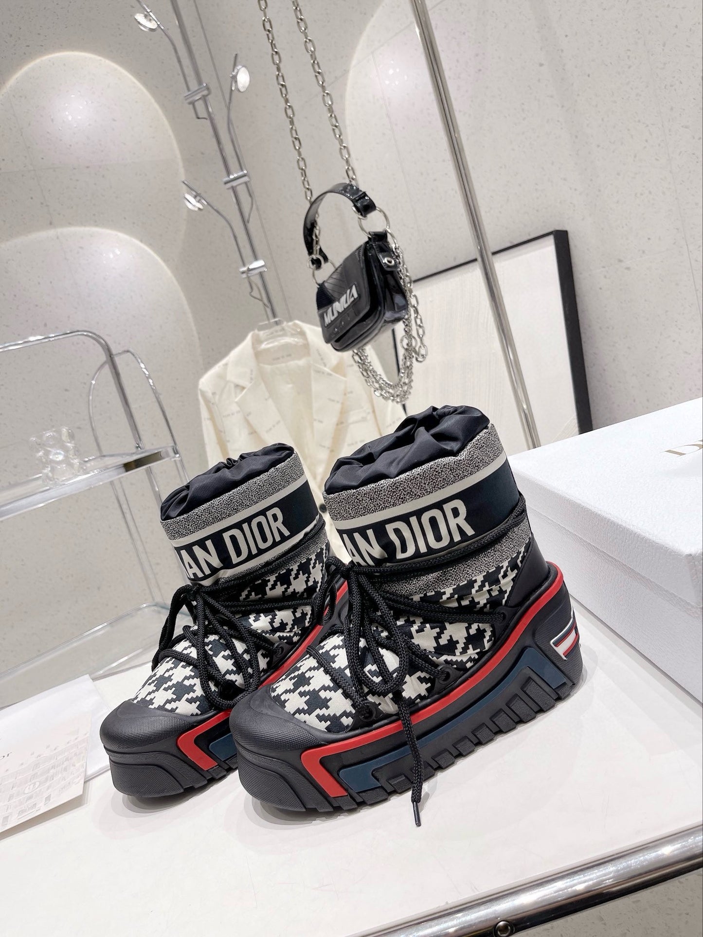 2024-95 Christian Dior premium ski boots